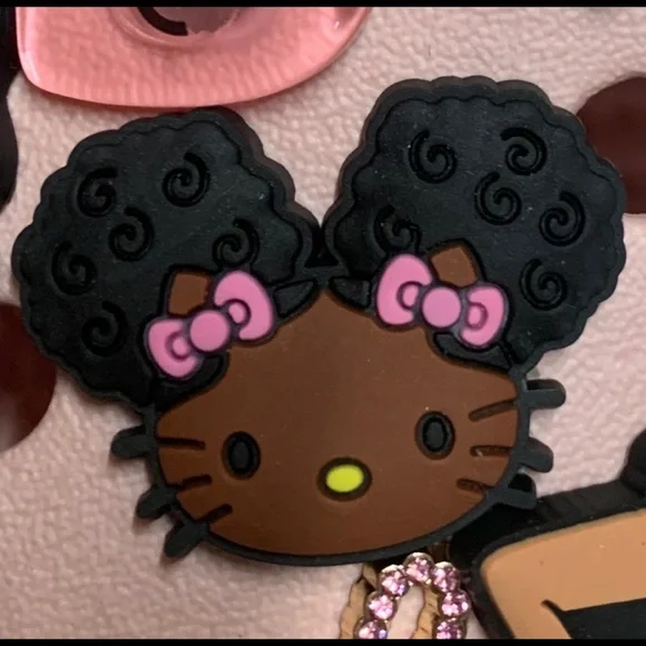 Hello Kitty Croc charms - Picture 1 of 2